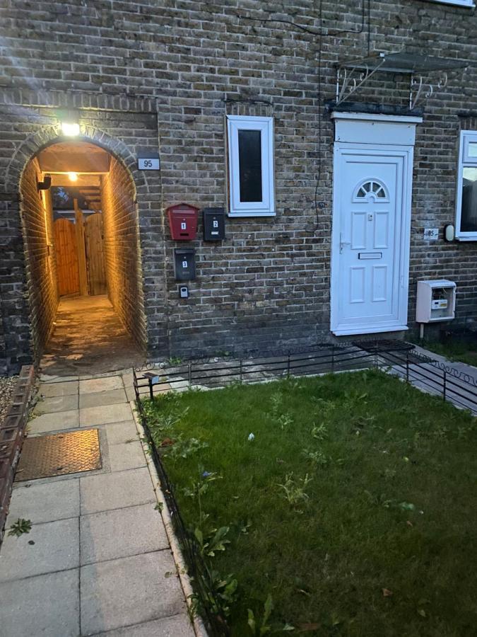 Appartamento Grangemill Garden Annex Londra Esterno foto